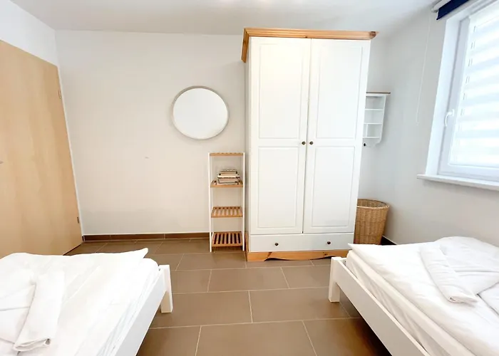 Am Kuestenwald Suennhuus *